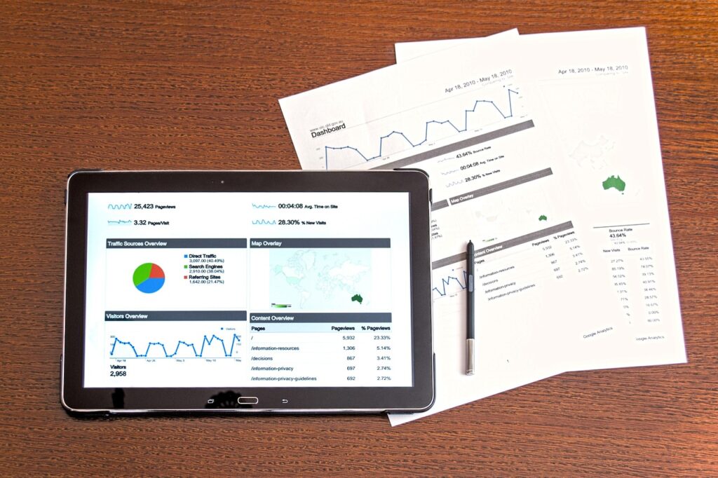average deal sizes of angel investments vs. VC investments